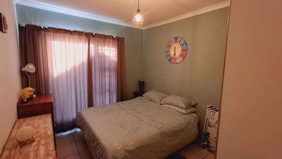 2 Bedroom Property for Sale in Vaalpark Free State